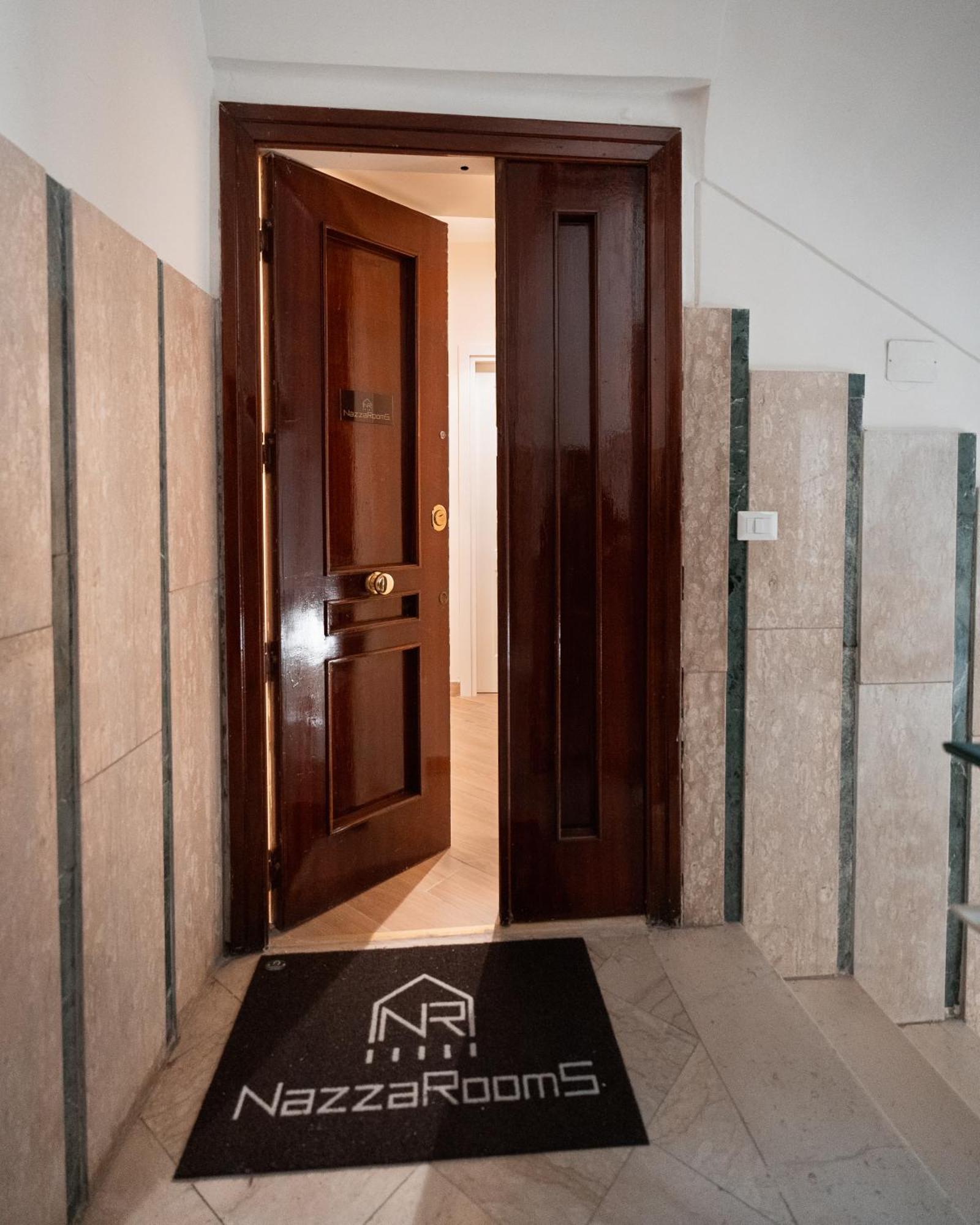 Nazzarooms Наполи Екстериор снимка